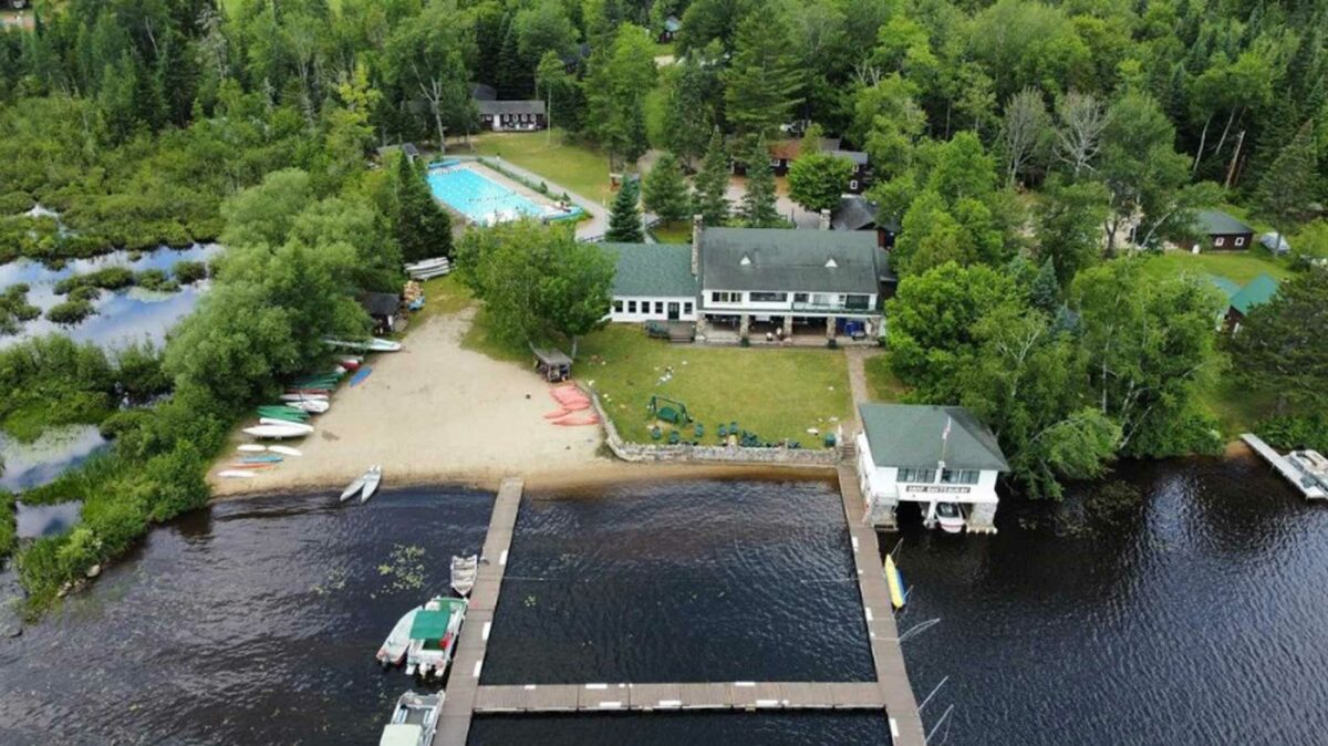 Rent Us Camp Chateaugay